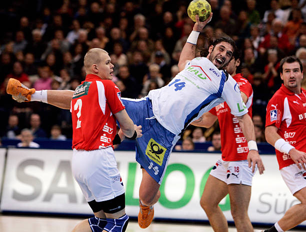 马丁内斯 马丁内斯