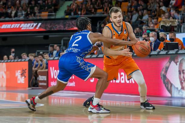 对抗与更严 对抗与更严