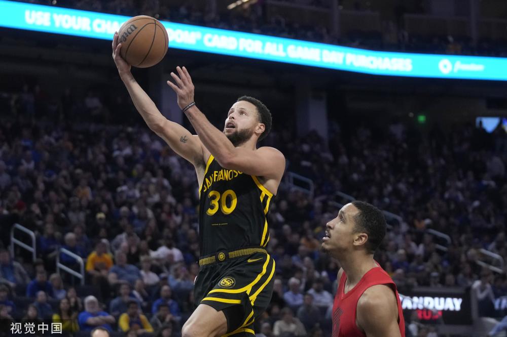 台上崭露头 台上崭露头