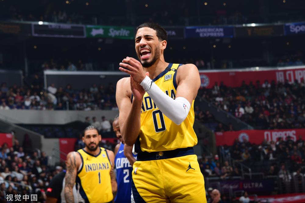 赫拉芬贝赫：我希望能继续和萨拉赫踢球，不知道未来会发生啥